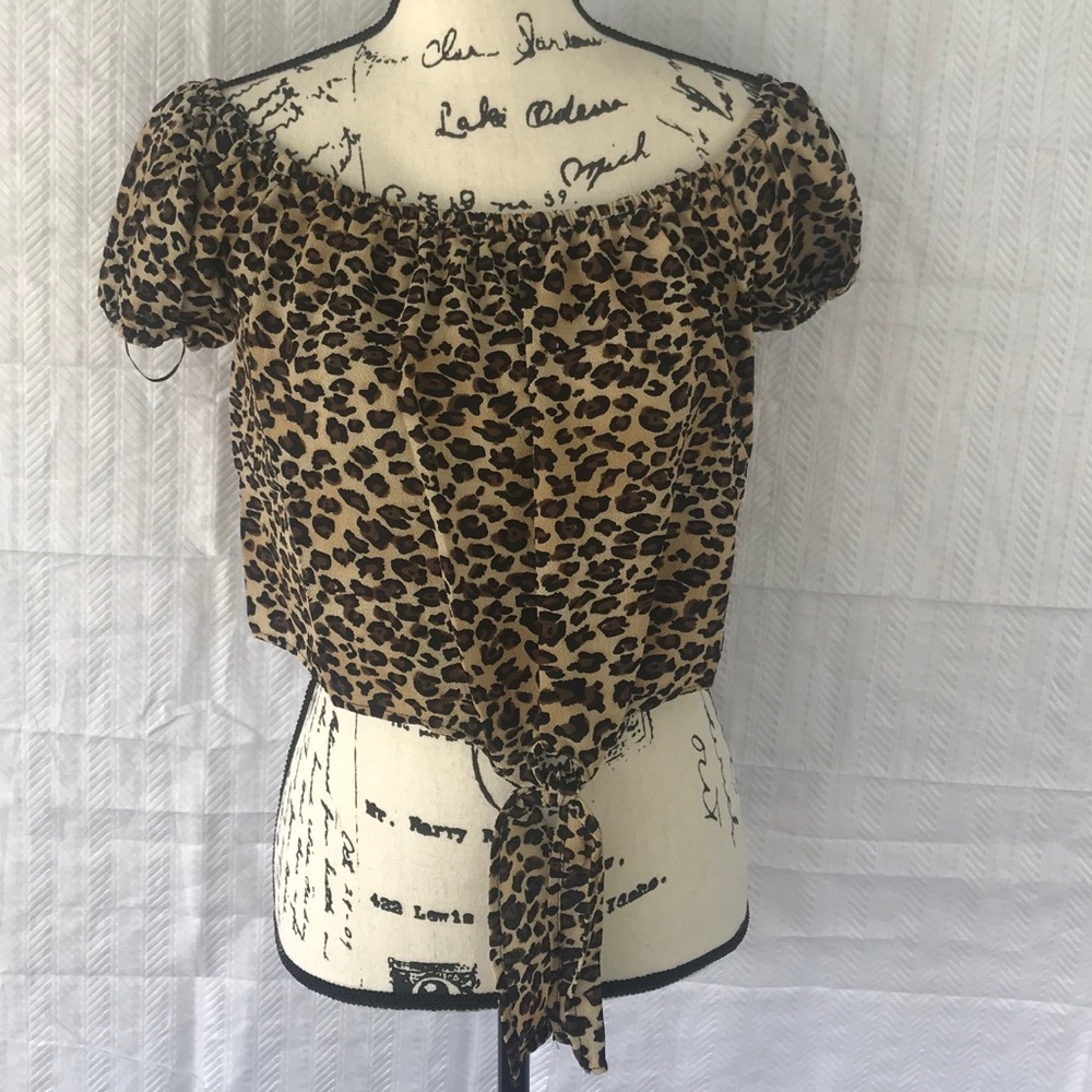 NWT Ambiance Animal Print Knot Tie Top